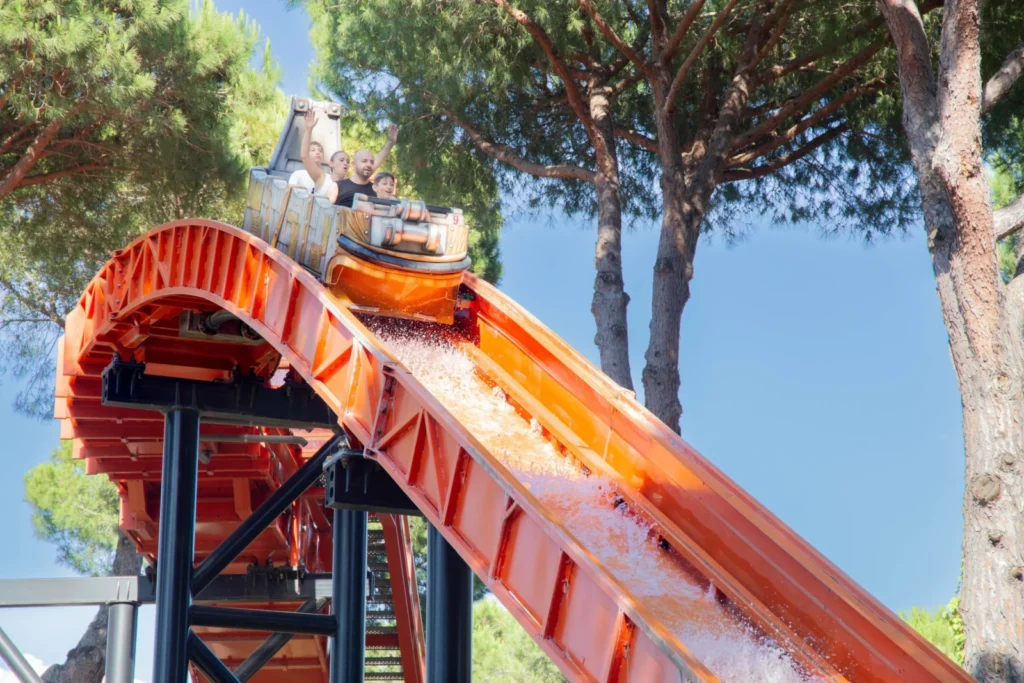 Family on a water ride at Cavallino Matto