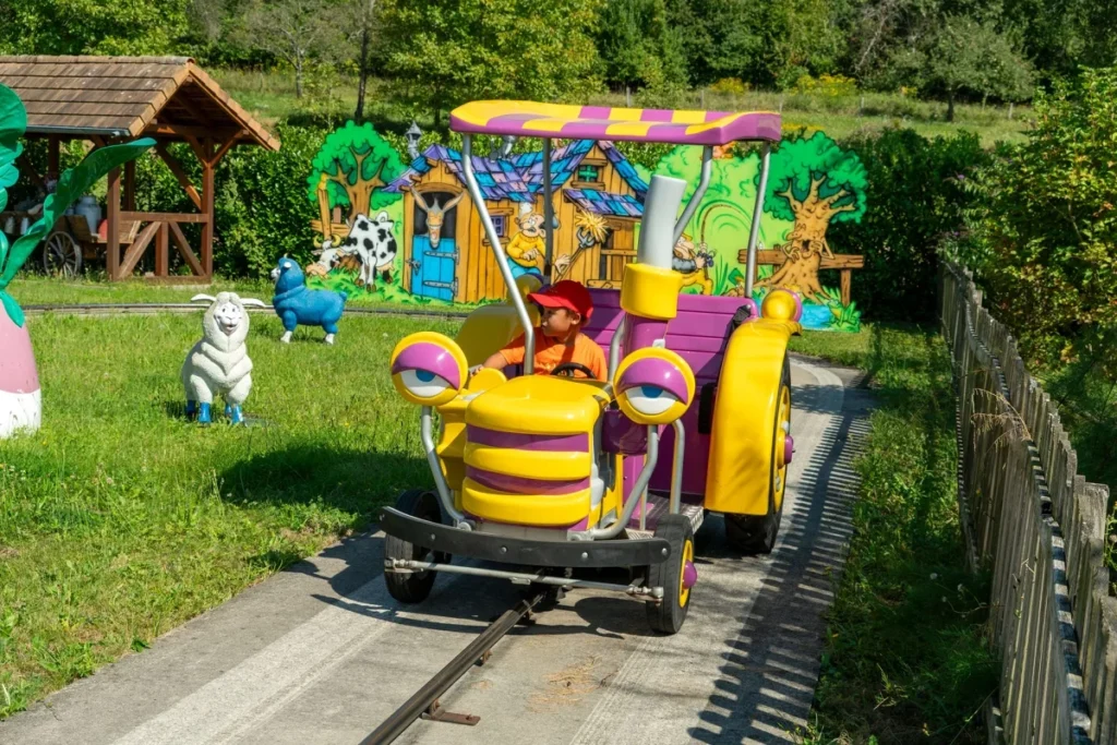 Children’s train ride at Didi’land