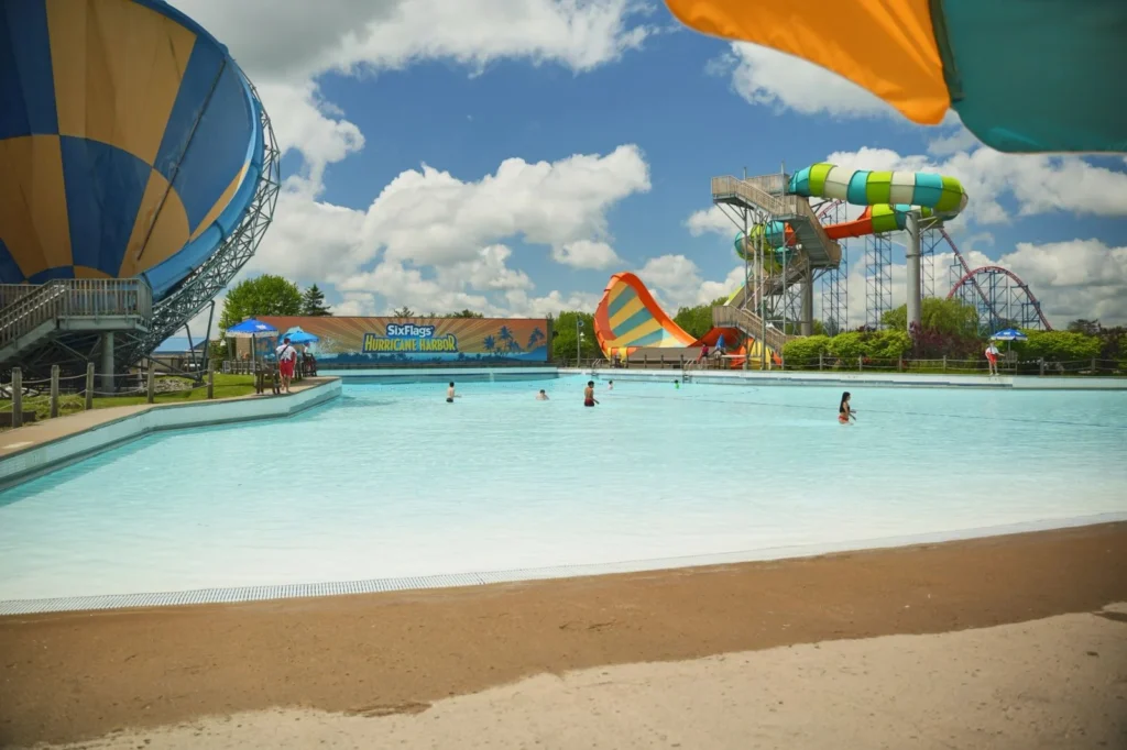 Wave pool at Hurricane Harbor Darien Lake