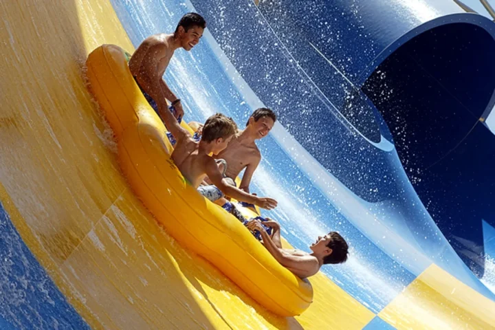 Wahoo water slide at Hurricane Harbor Splashtown in Spring