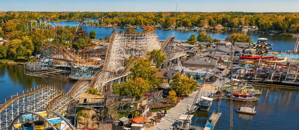 Lakeside rides at Indiana Beach