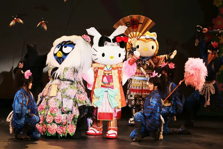 Sanrio characters performing at Sanrio Puroland