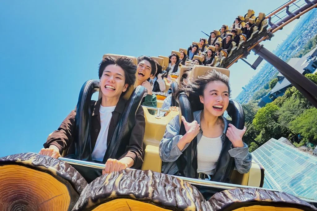 Riders banking around a turn on Bandit at Yomiuriland